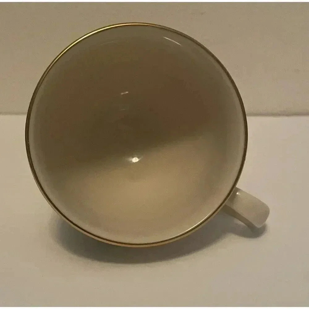 Lenox Holiday Holly Special Christmas Cup‎ and Saucer Coffee  Porcelain Ivory